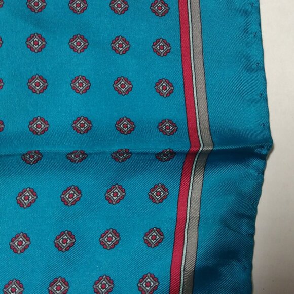 Dioramour Revolution Flowers 90 Square Scarf Blue Multicolor  ❤️CHRISTIAN DIOR Turquoise Pocket Square Bandana Luxurious Silk Scarf